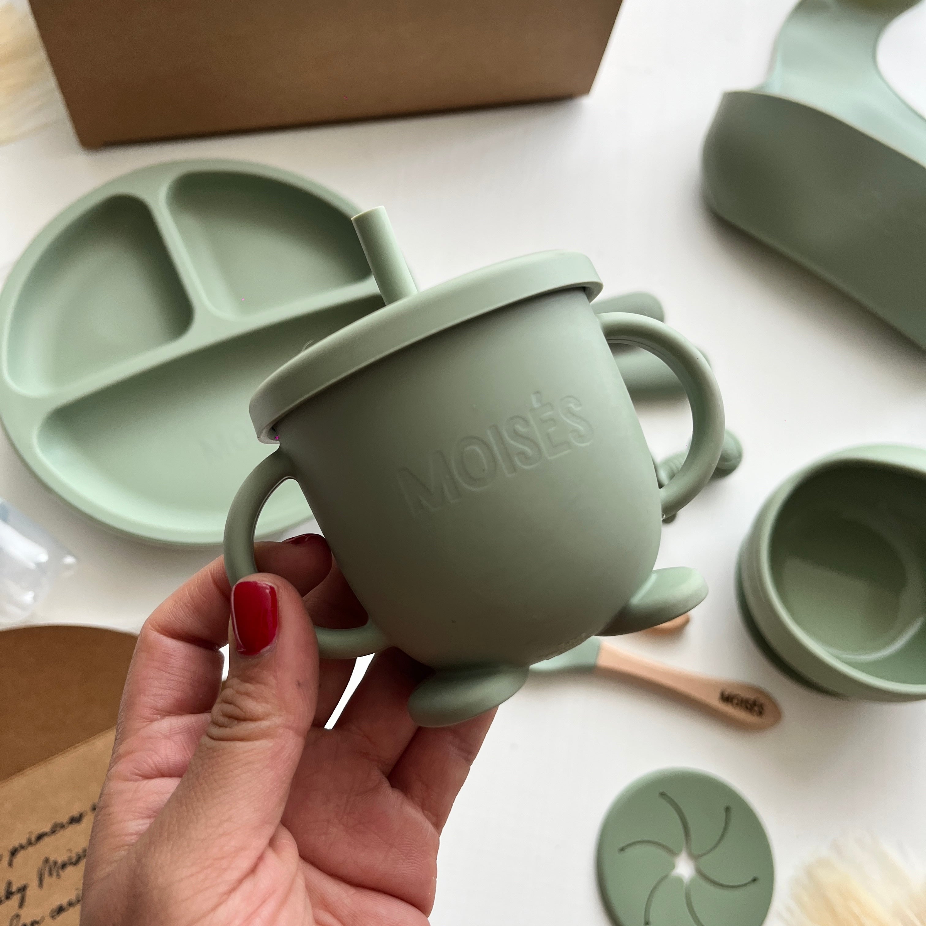 Vajilla para bebé personalizada con tapa